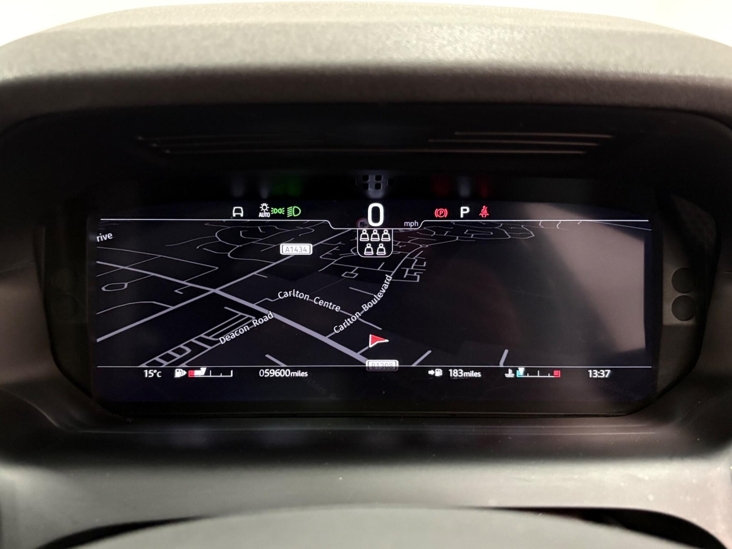 Used Land Rover Discovery Sport for sale - 76612790: Photo 18