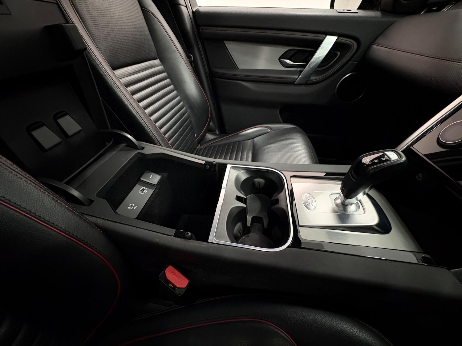 Used Land Rover Discovery Sport for sale - 76612790: Photo 43