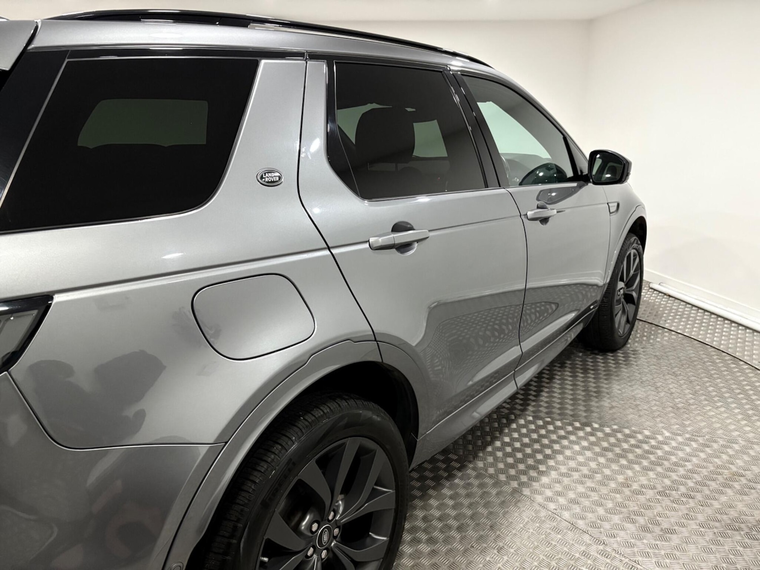 Used Land Rover Discovery Sport for sale - 76612790: Photo 57