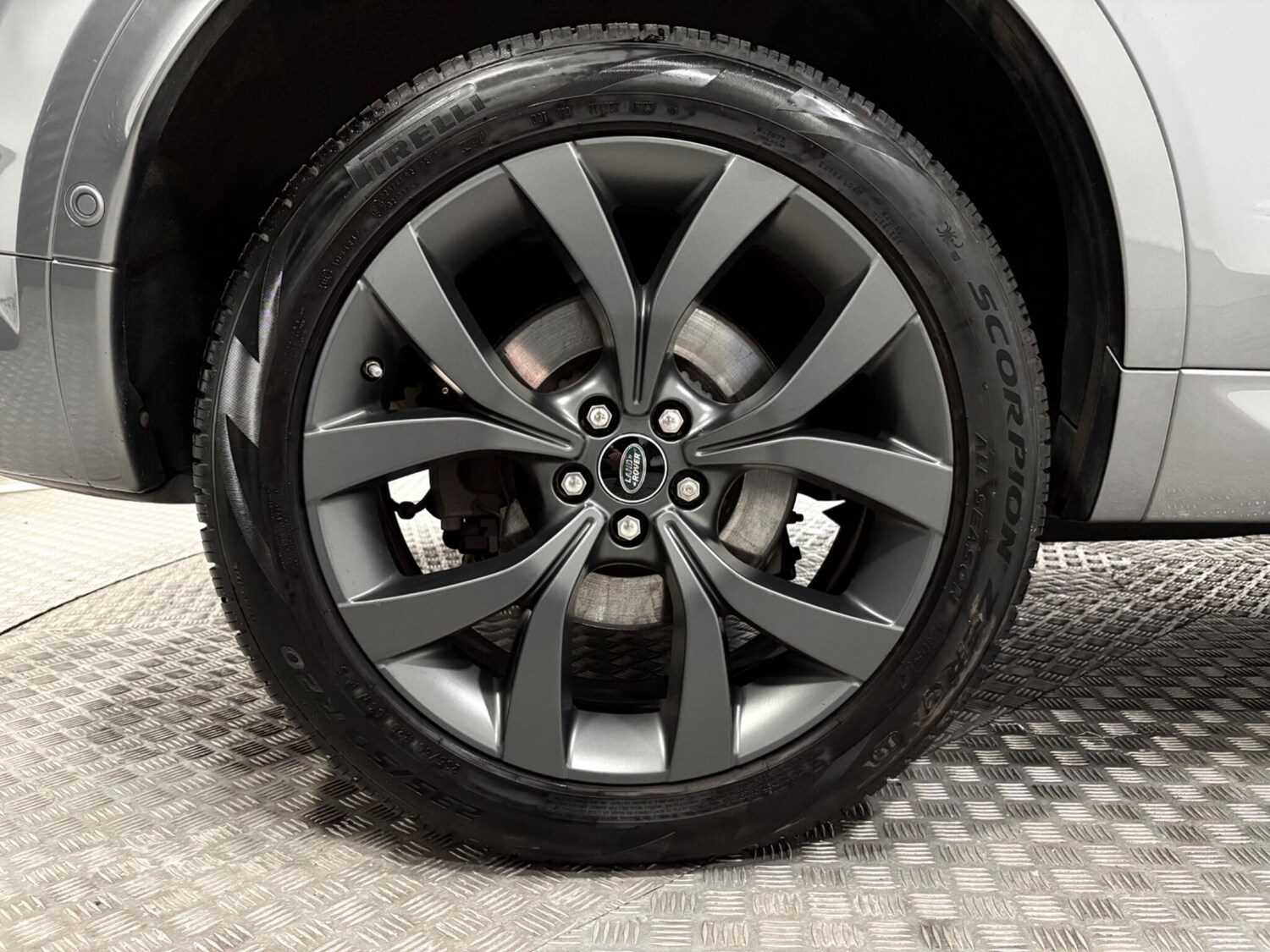 Used Land Rover Discovery Sport for sale - 76612790: Photo 59