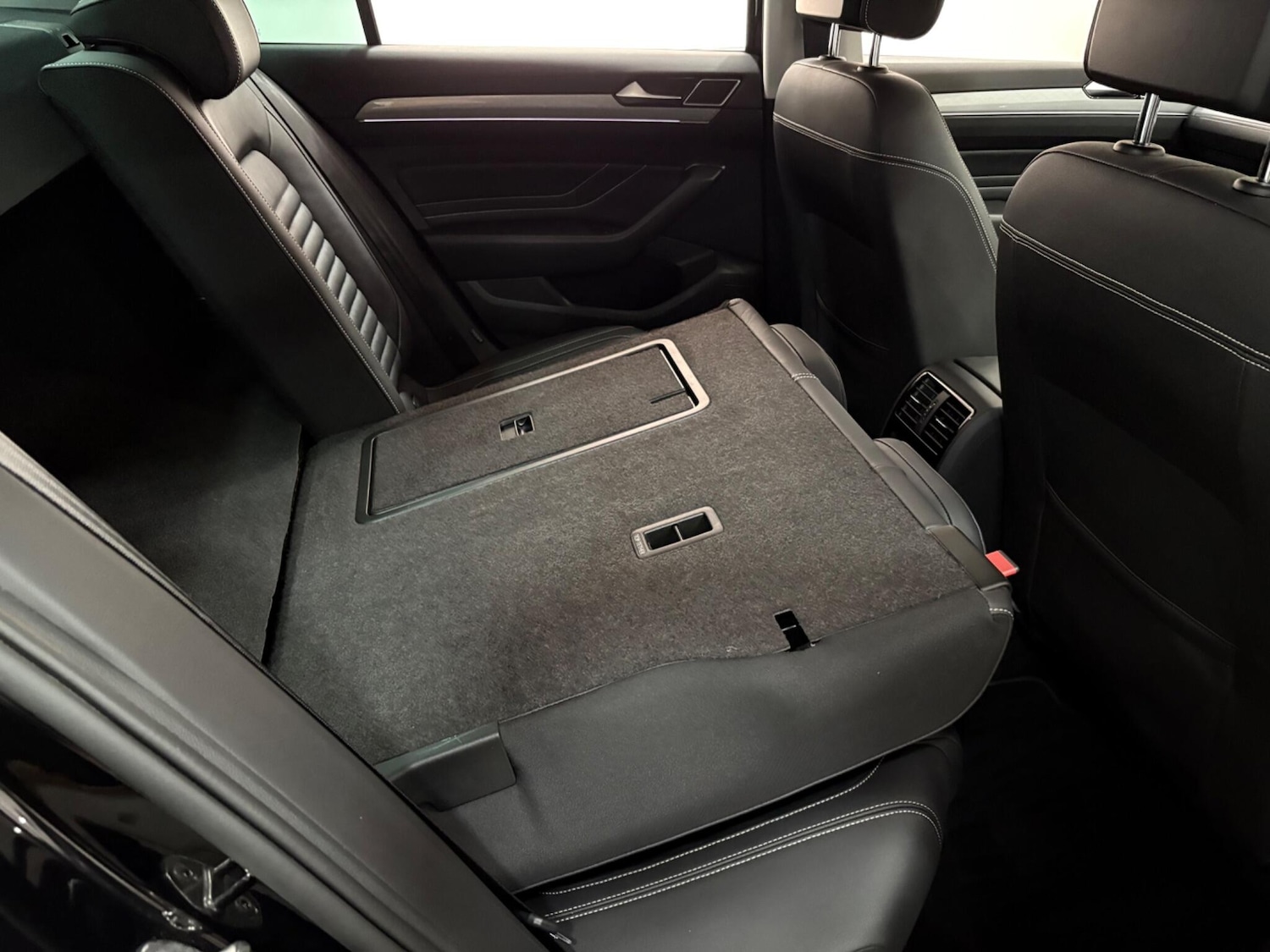 Used Volkswagen Passat 2020 for sale - 77021226: Photo 47