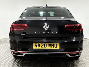 Used Volkswagen Passat 2020 for sale - 77021226: Photo