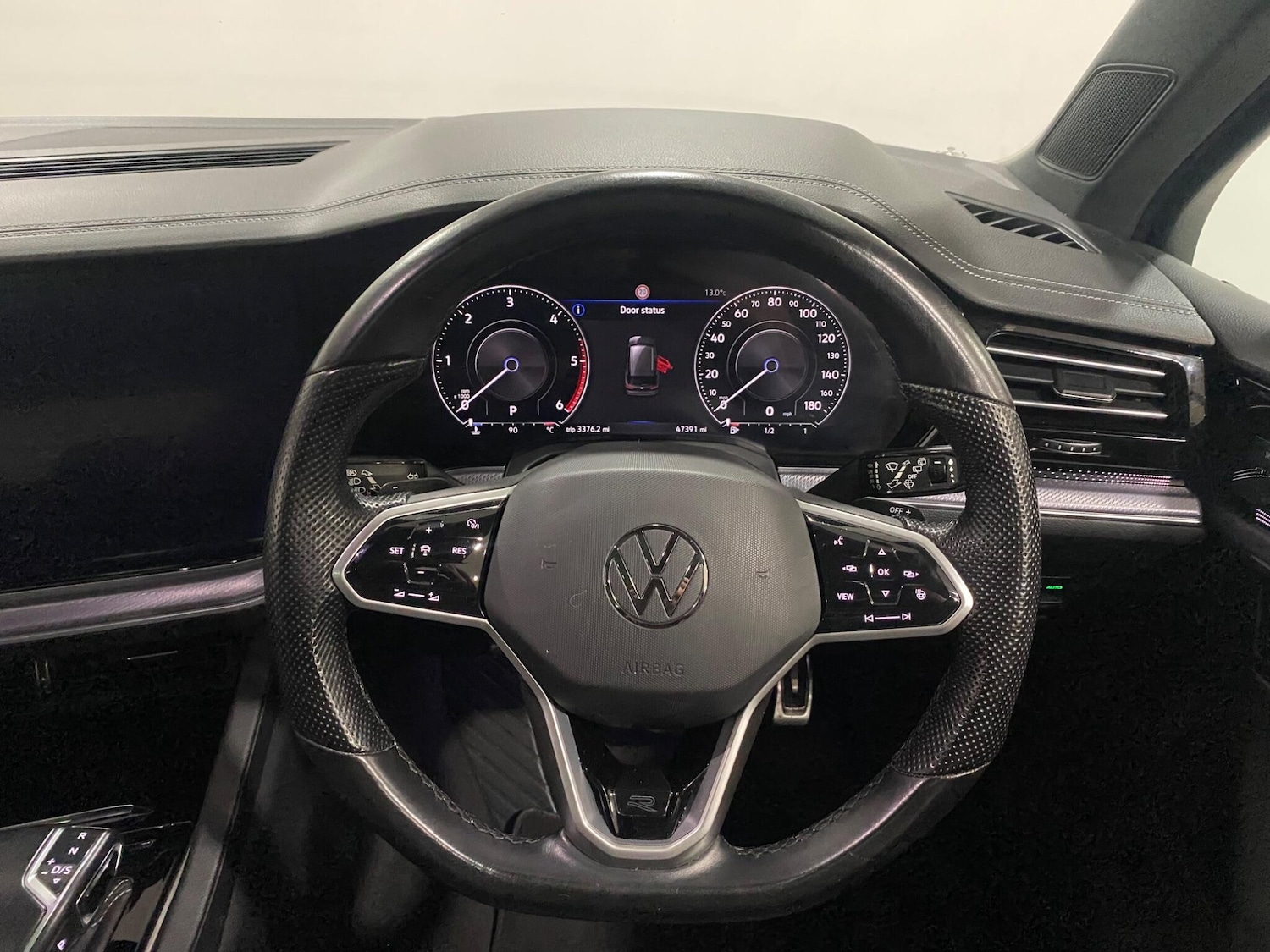 Used Volkswagen Touareg 2021 for sale - 77120833: Photo 14