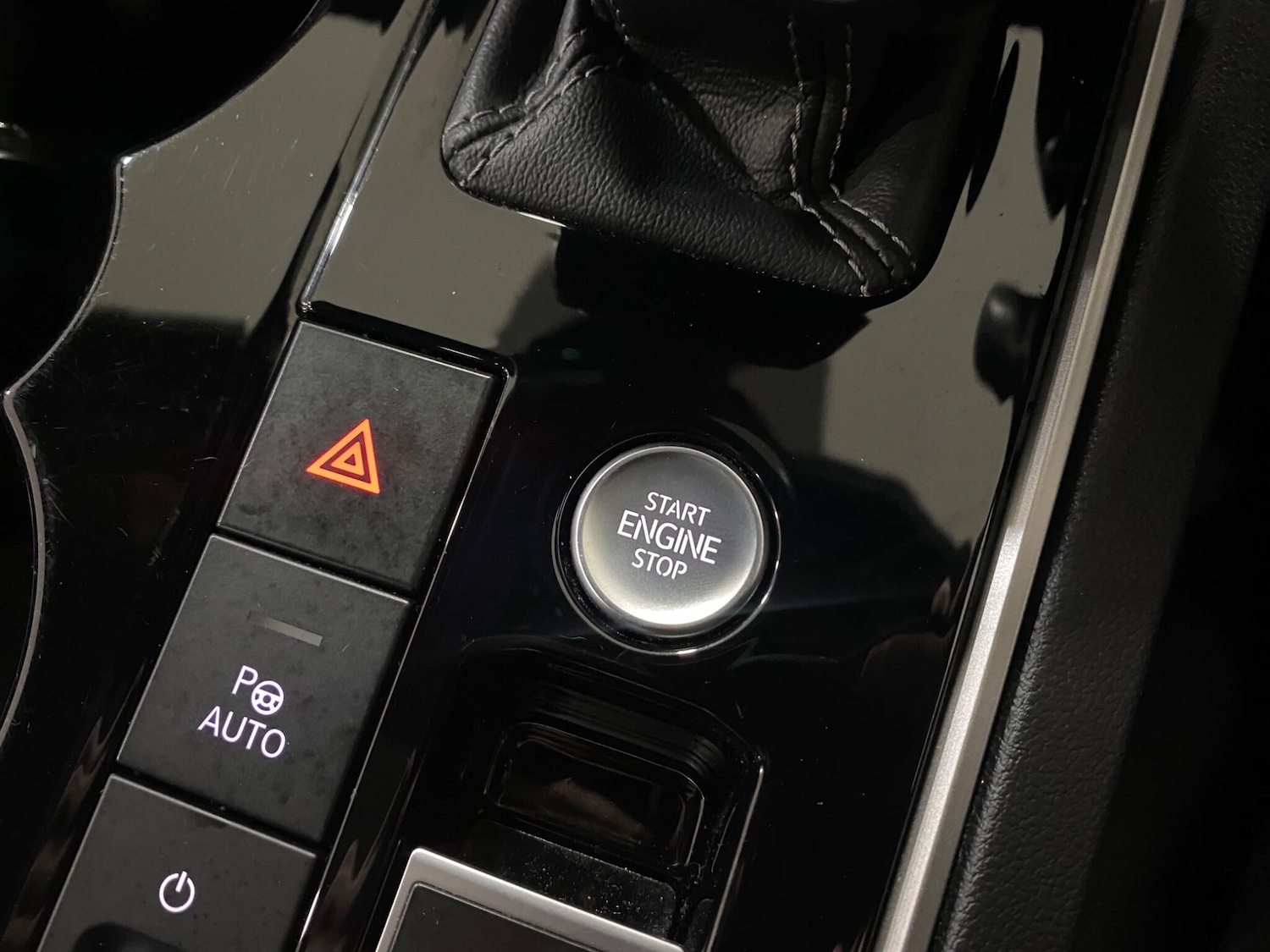 Used Volkswagen Touareg 2021 for sale - 77120833: Photo 46