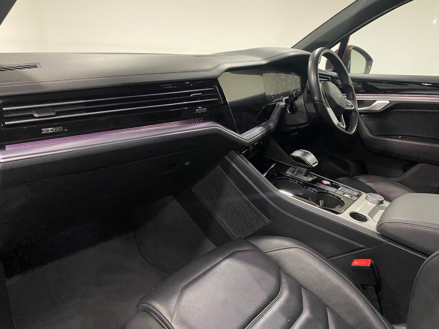 Used Volkswagen Touareg 2021 for sale - 77120833: Photo 50