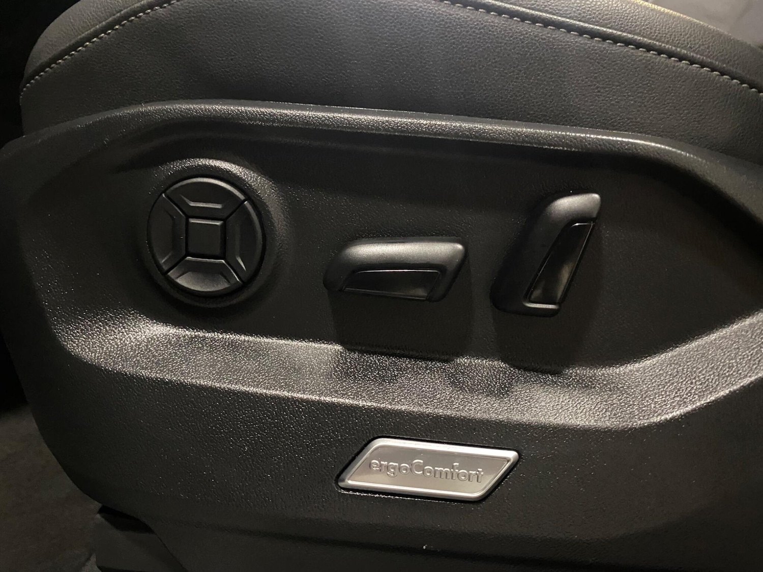 Used Volkswagen Touareg 2021 for sale - 77120833: Photo 51