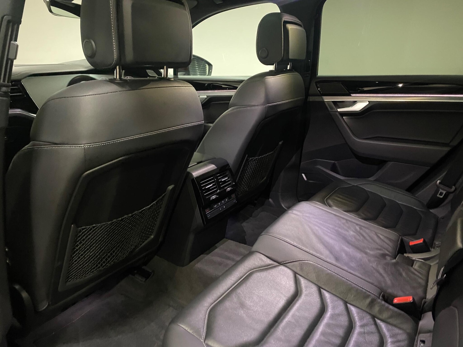 Used Volkswagen Touareg 2021 for sale - 77120833: Photo 55