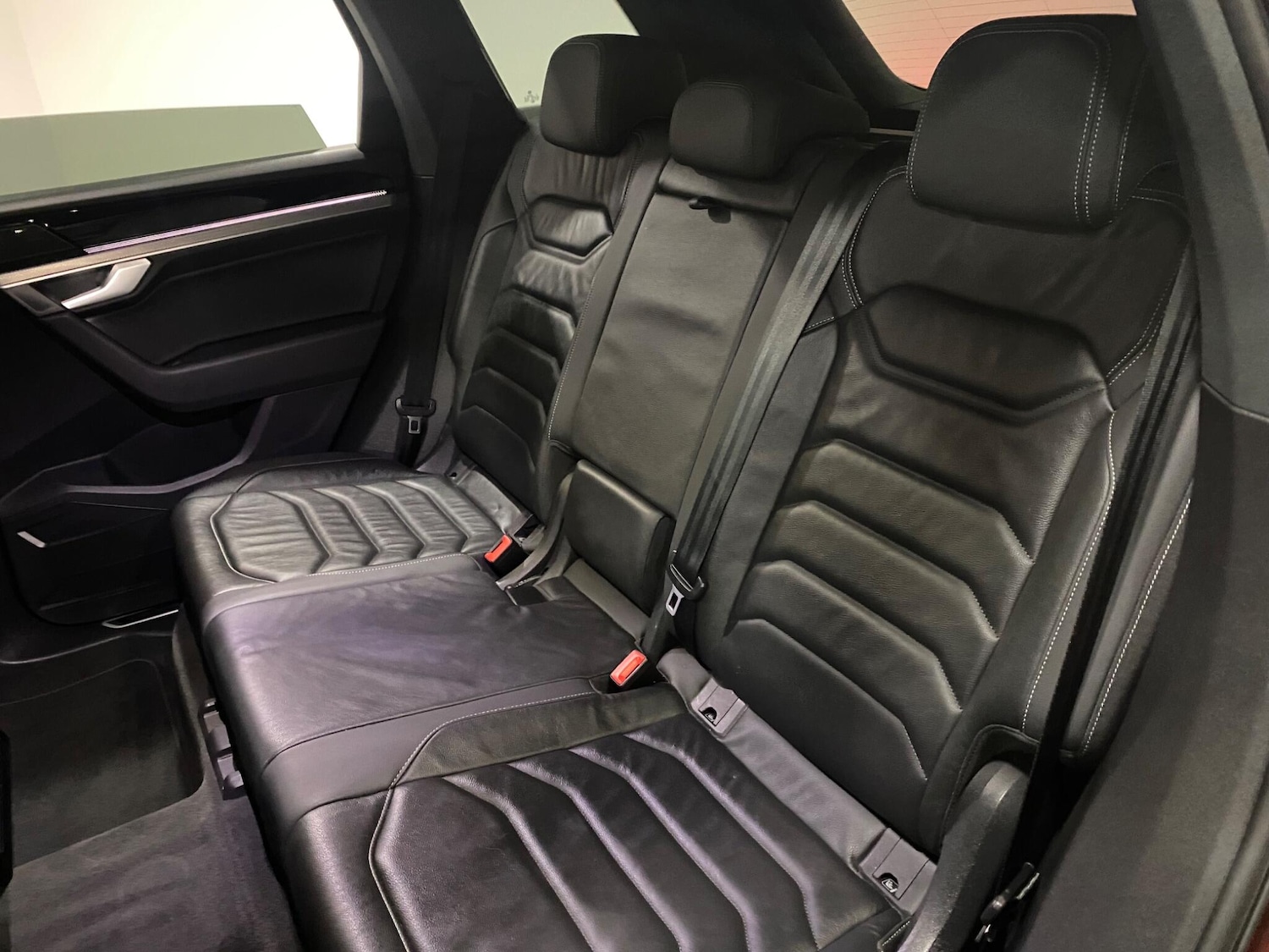 Used Volkswagen Touareg 2021 for sale - 77120833: Photo 56