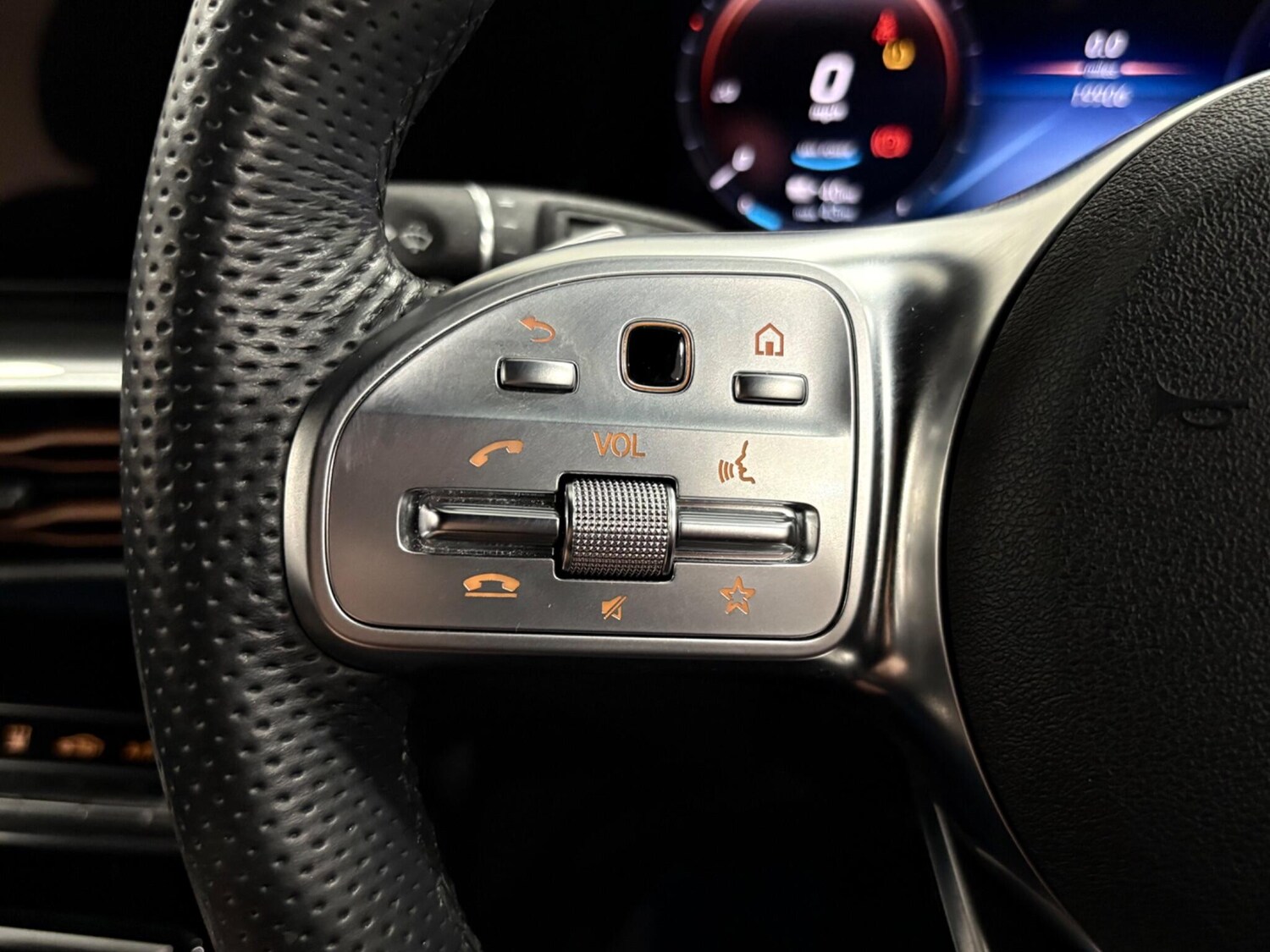 Used Mercedes-Benz EQC 2022 for sale - 76282904: Photo 17