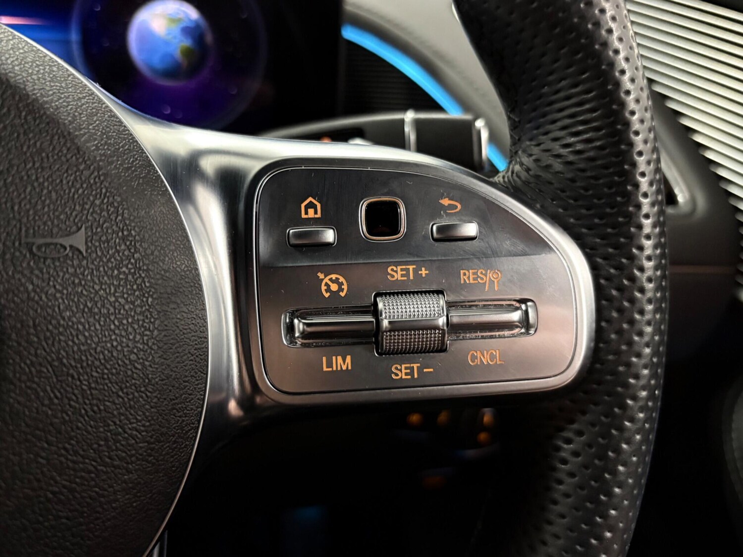 Used Mercedes-Benz EQC 2022 for sale - 76282904: Photo 19