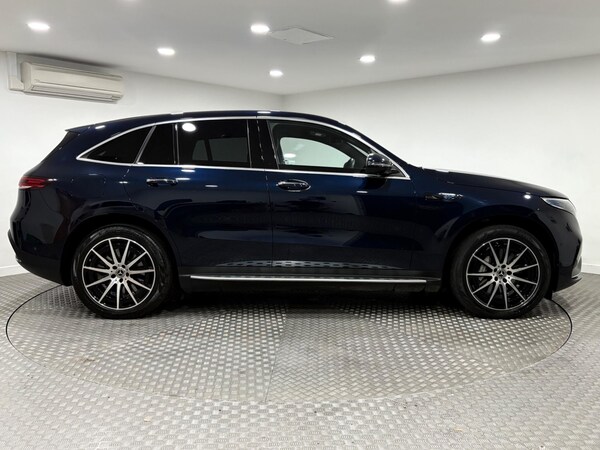 Used Mercedes-Benz EQC 2022 for sale - 76282904: Photo 2