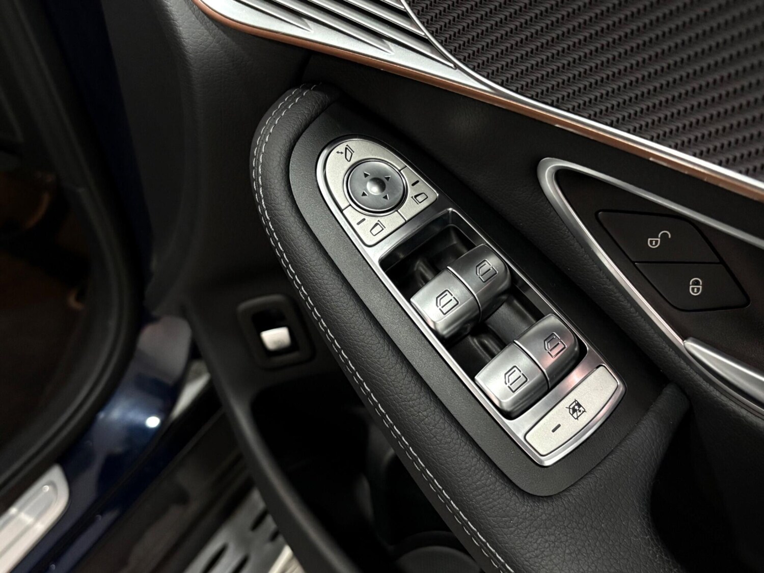 Used Mercedes-Benz EQC 2022 for sale - 76282904: Photo 39