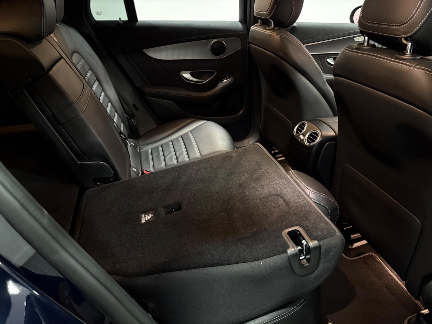 Used Mercedes-Benz EQC 2022 for sale - 76282904: Photo 44