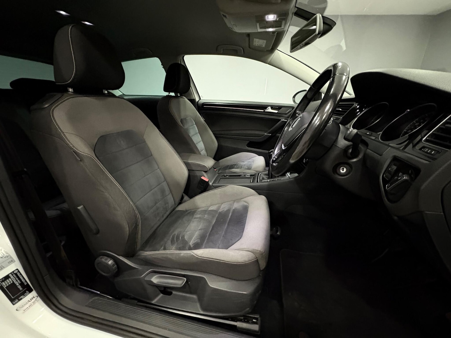 Used Volkswagen Golf 2014 for sale - 77924972: Photo 11