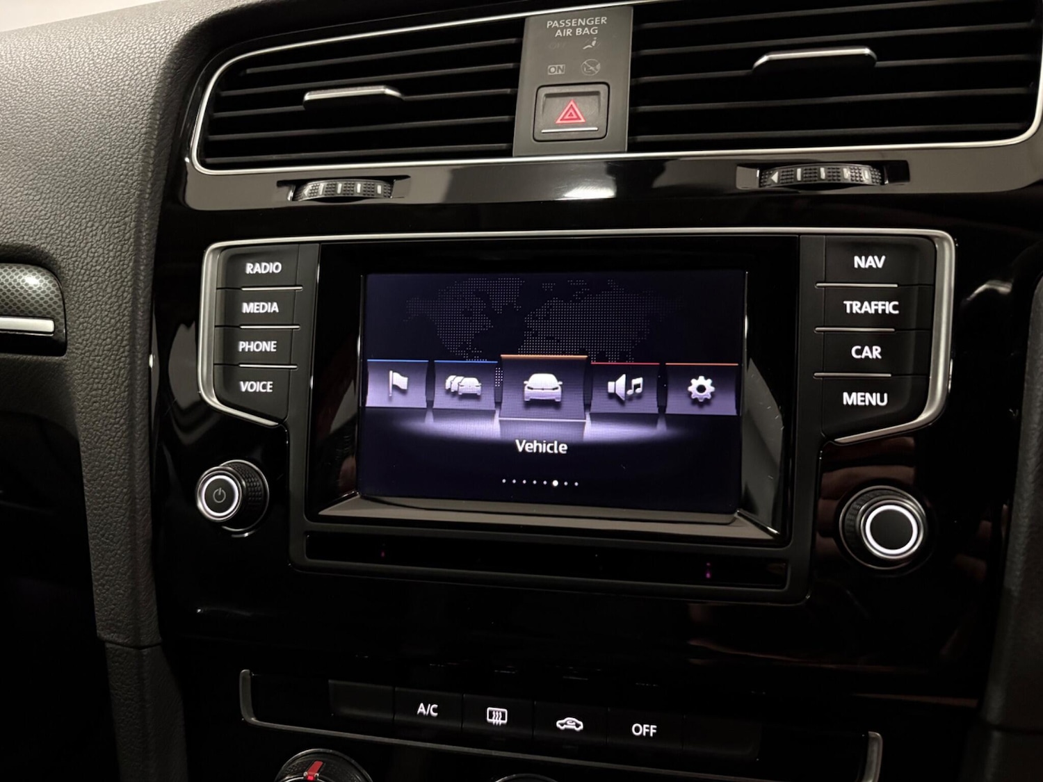 Used Volkswagen Golf 2014 for sale - 77924972: Photo 22