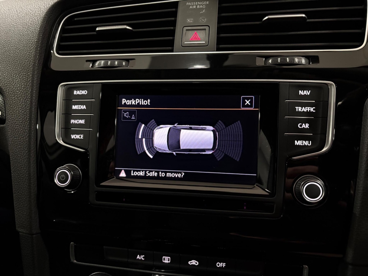 Used Volkswagen Golf 2014 for sale - 77924972: Photo 23