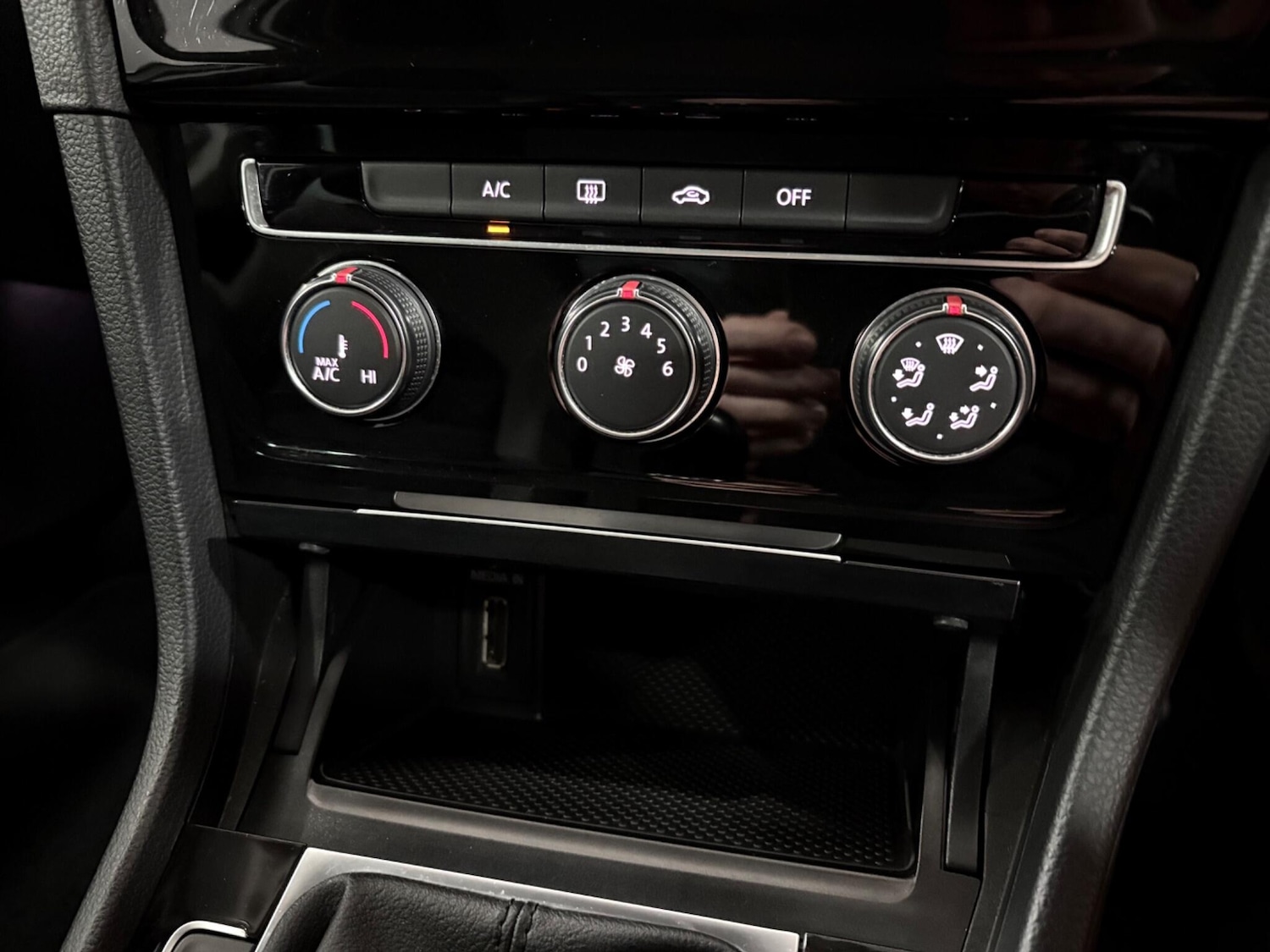 Used Volkswagen Golf 2014 for sale - 77924972: Photo 30