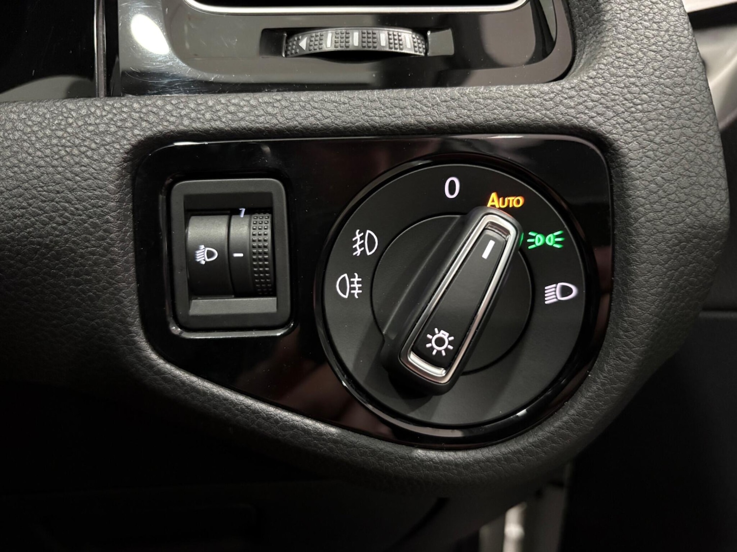 Used Volkswagen Golf 2014 for sale - 77924972: Photo 31