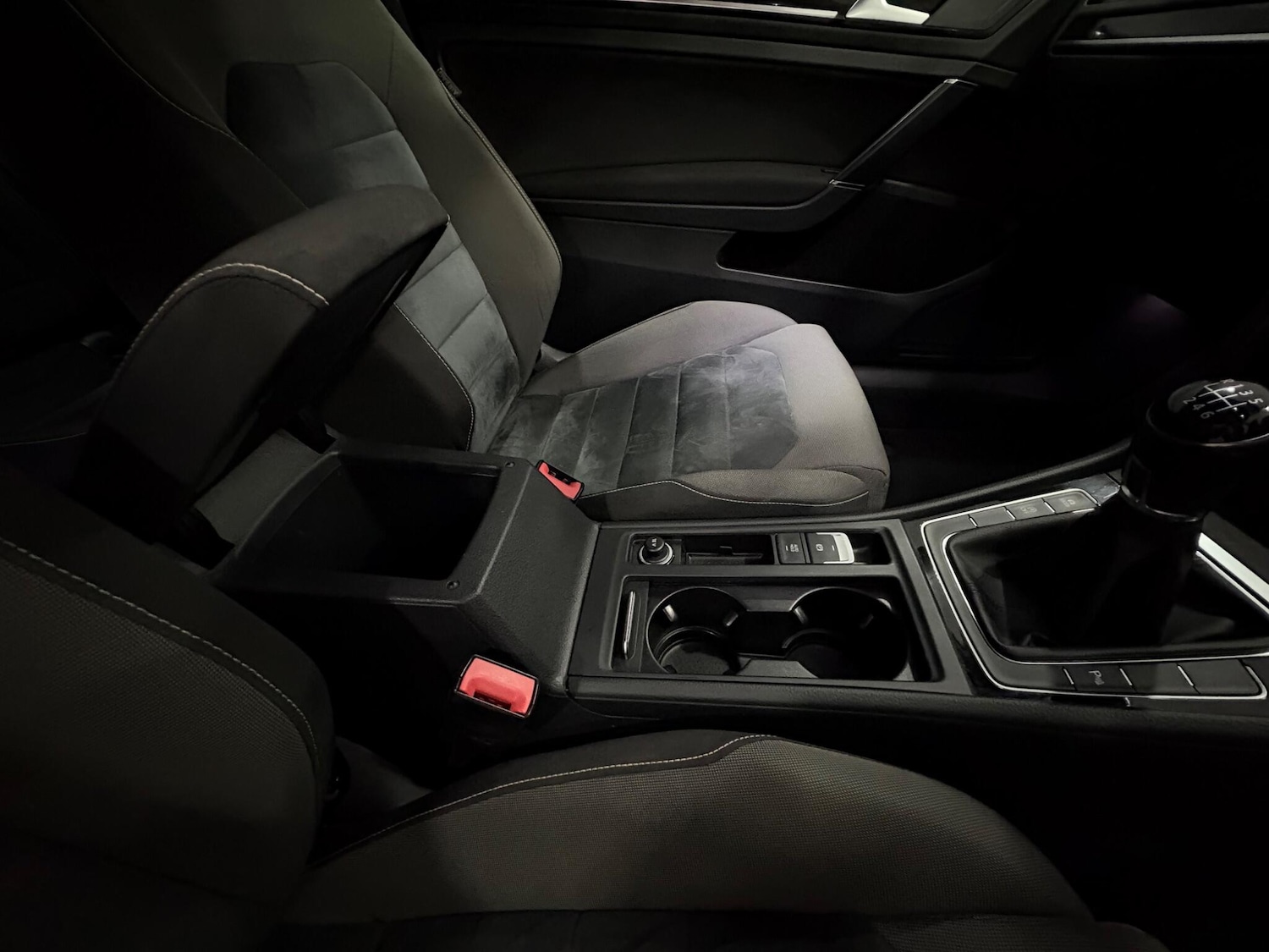 Used Volkswagen Golf 2014 for sale - 77924972: Photo 32