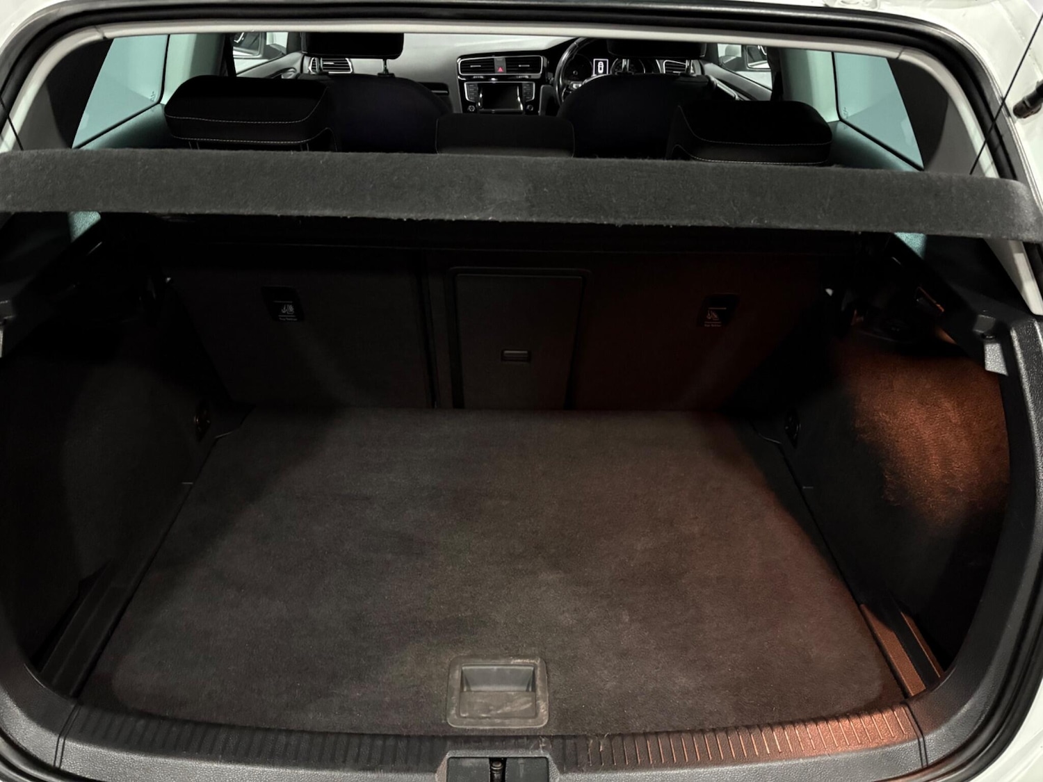 Used Volkswagen Golf 2014 for sale - 77924972: Photo 40