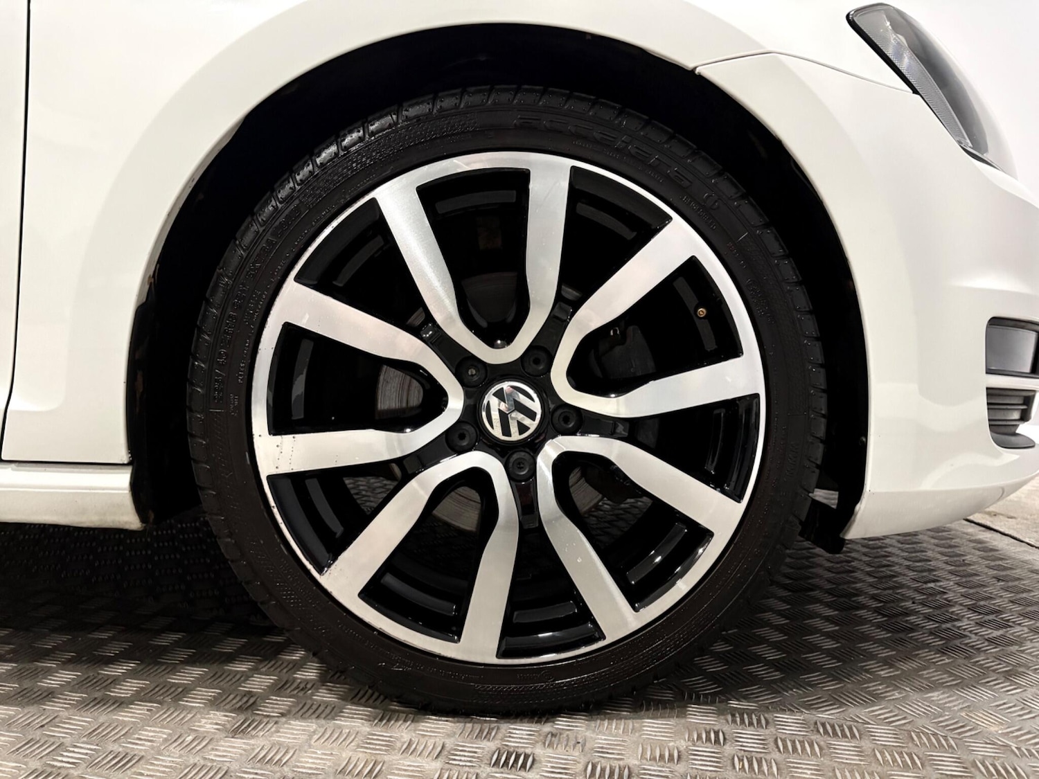 Used Volkswagen Golf 2014 for sale - 77924972: Photo 46