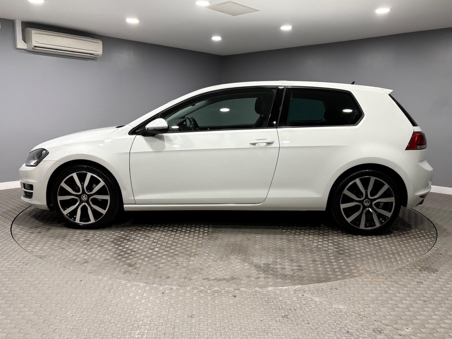 Used Volkswagen Golf 2014 for sale - 77924972: Photo 6