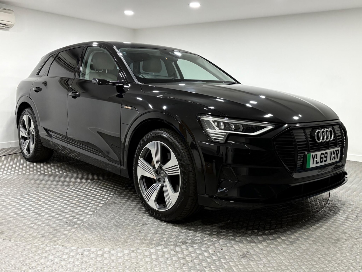 Used Audi e-tron 2020 for sale - 76166561: Photo 1