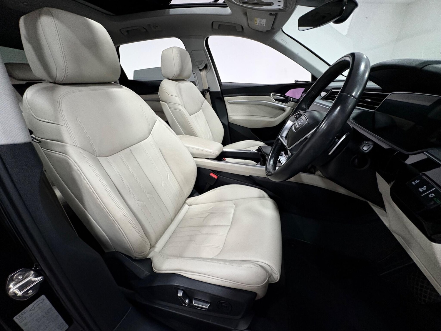 Used Audi e-tron 2020 for sale - 76166561: Photo 12