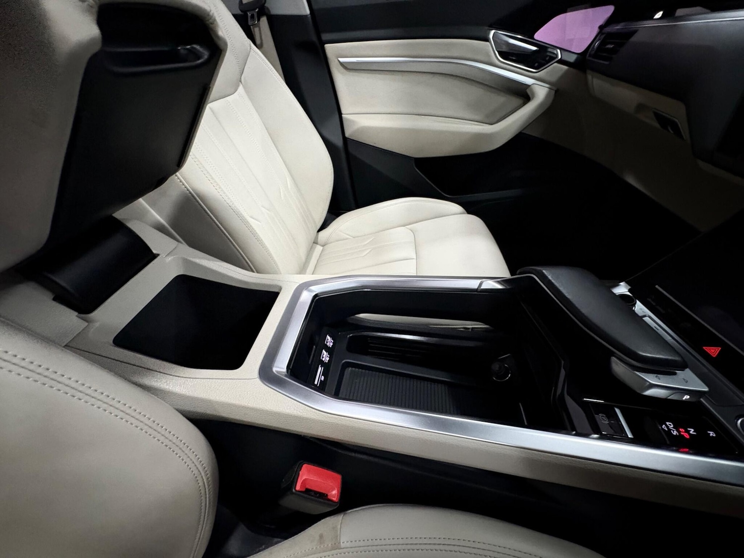 Used Audi e-tron 2020 for sale - 76166561: Photo 41