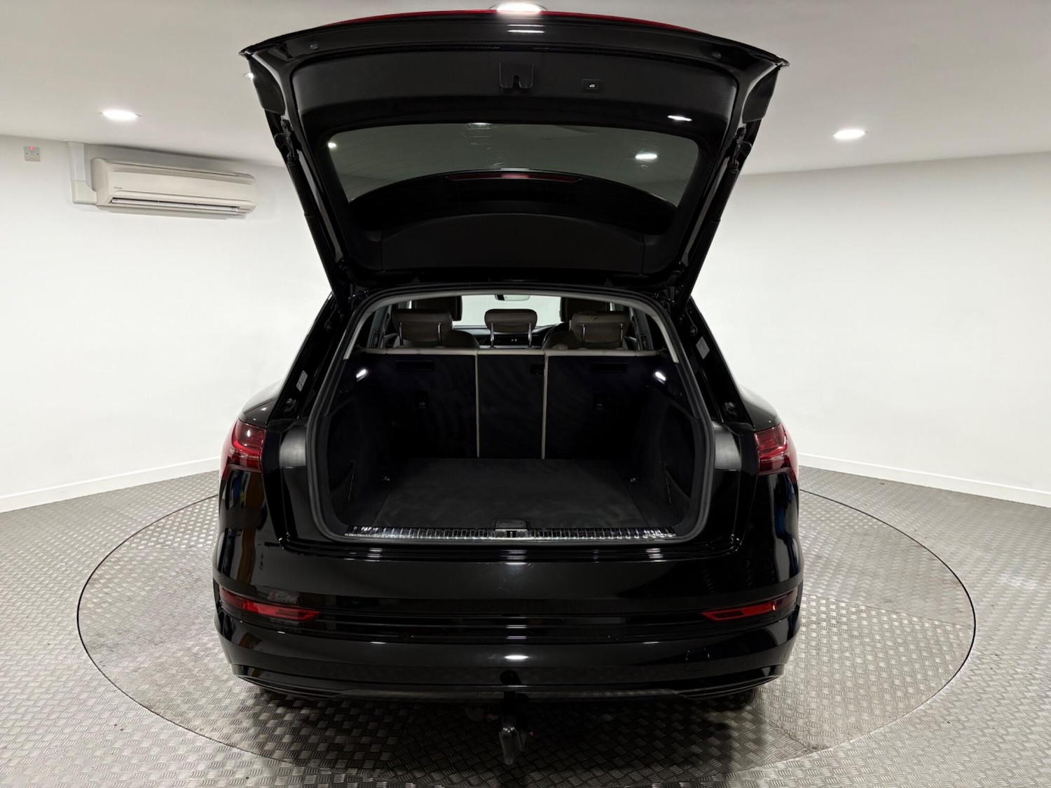 Used Audi e-tron 2020 for sale - 76166561: Photo 50