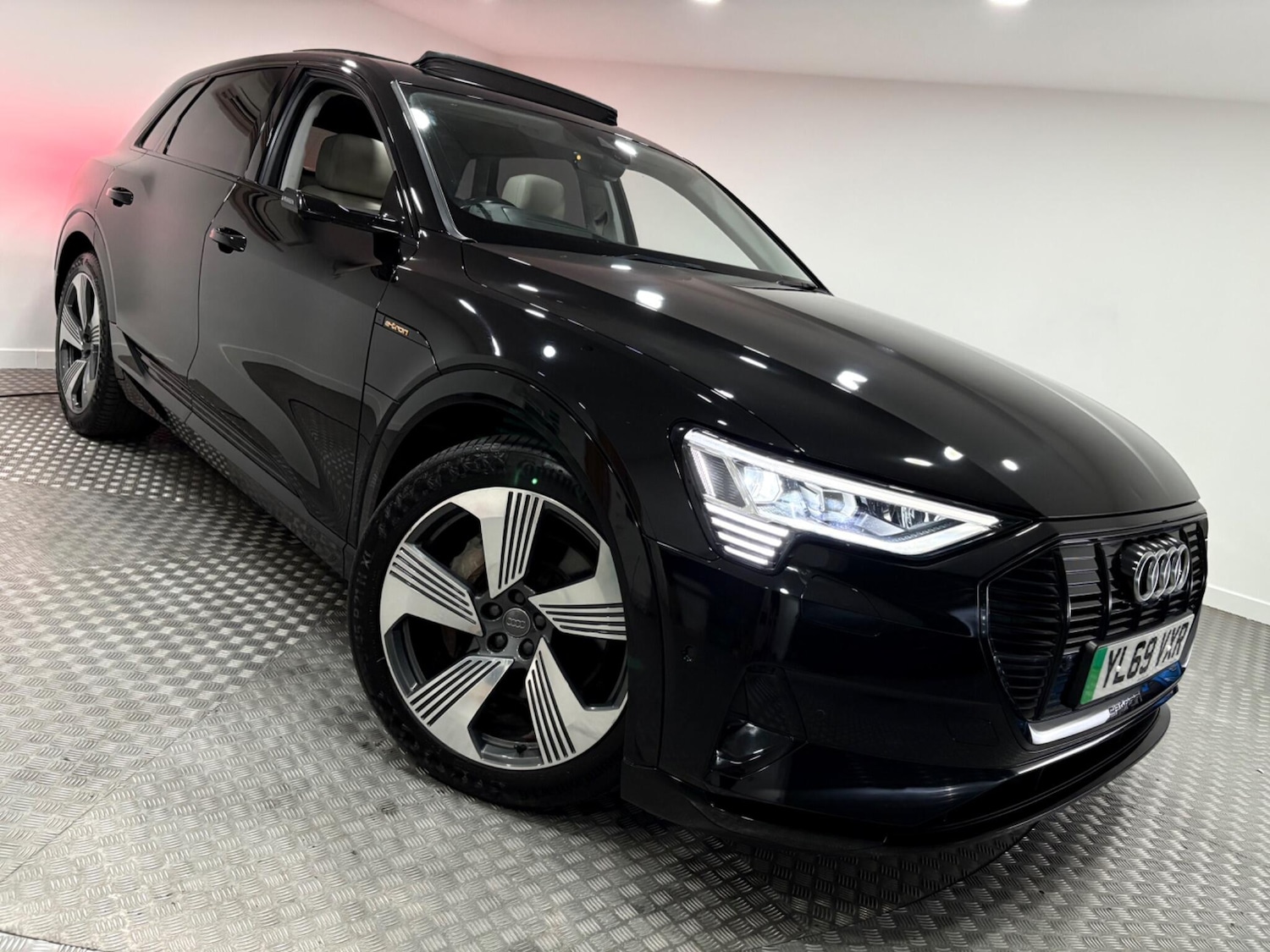 Used Audi e-tron 2020 for sale - 76166561: Photo 56