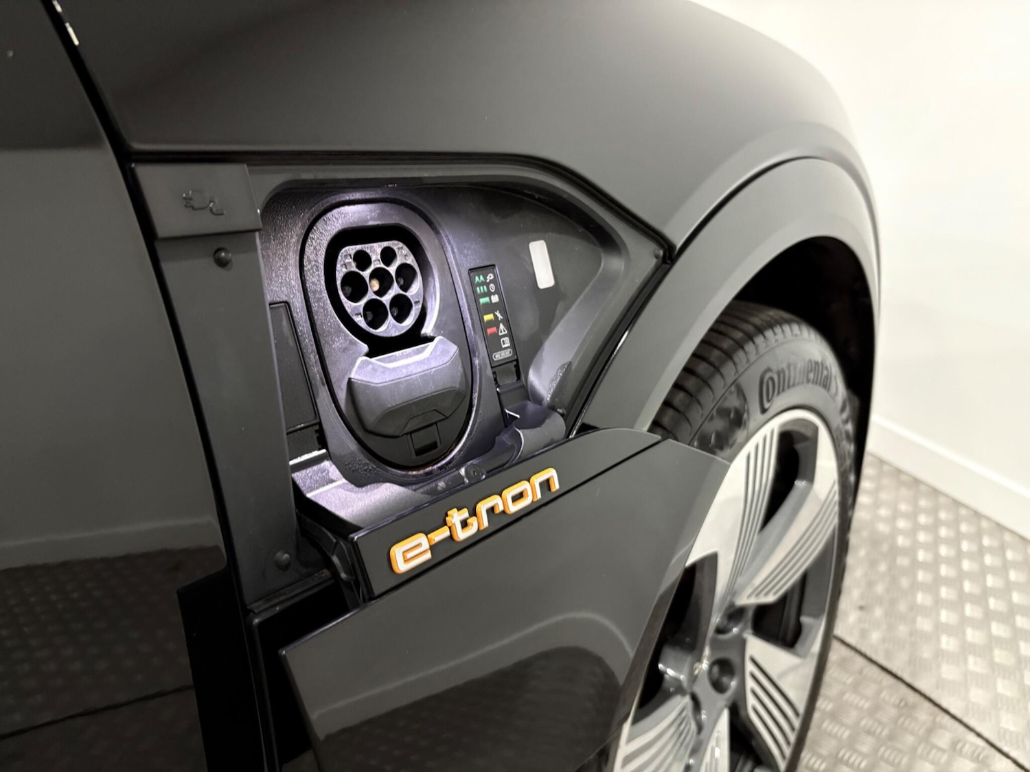 Used Audi e-tron 2020 for sale - 76166561: Photo 59