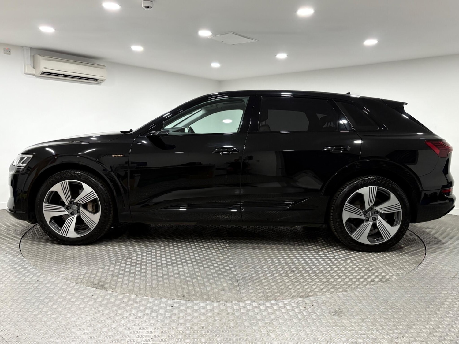 Used Audi e-tron 2020 for sale - 76166561: Photo 6