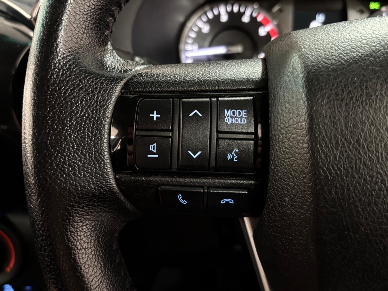 Used Toyota Hilux 2021 for sale - 77021005: Photo 16