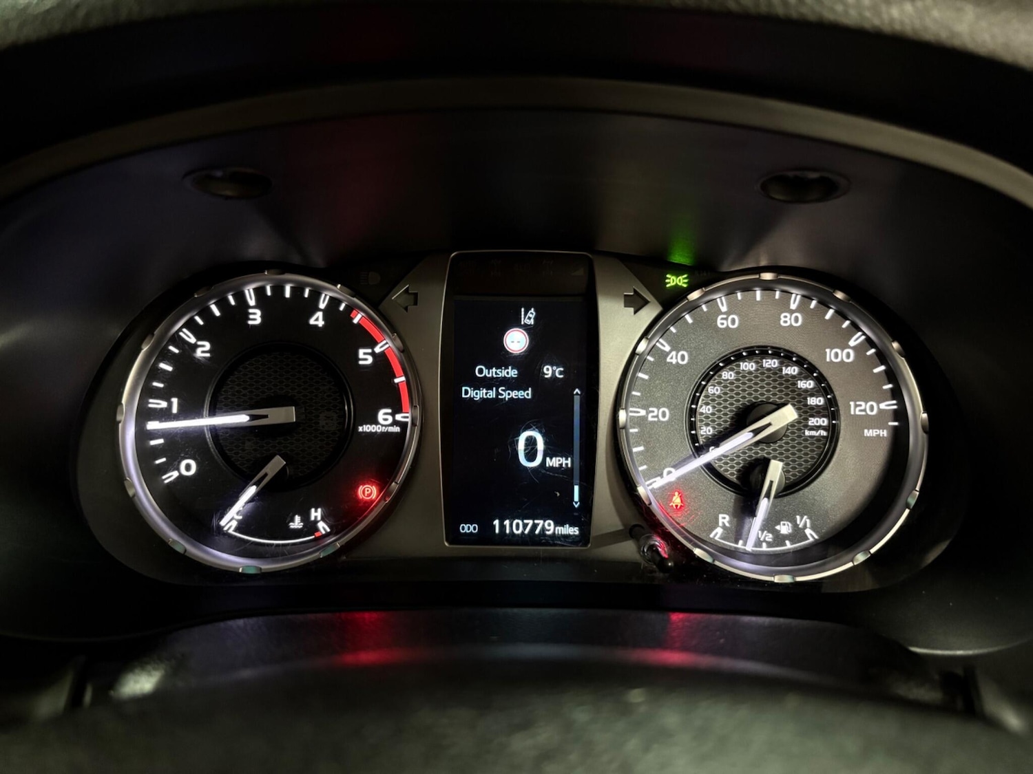 Used Toyota Hilux 2021 for sale - 77021005: Photo 17