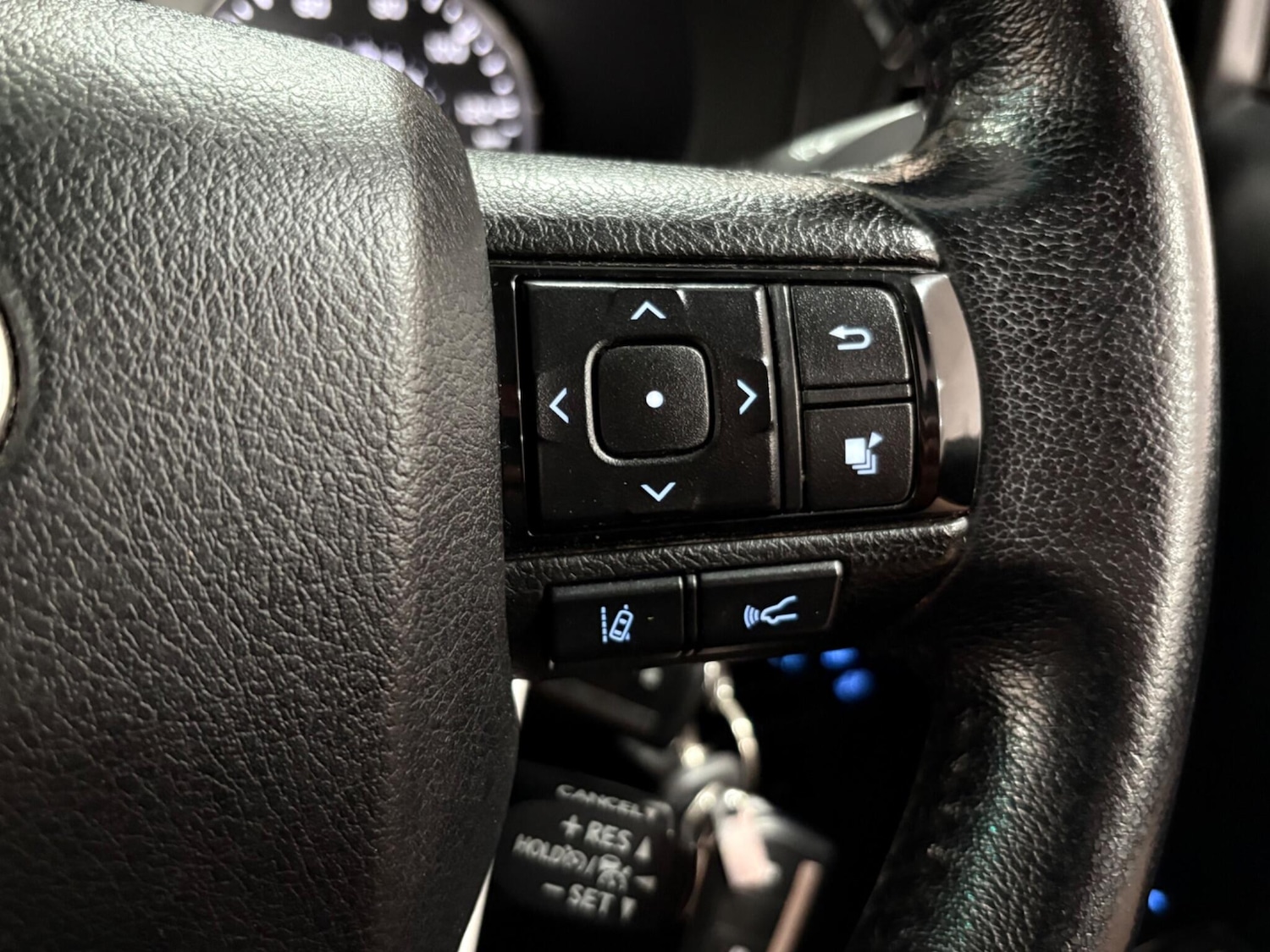 Used Toyota Hilux 2021 for sale - 77021005: Photo 18