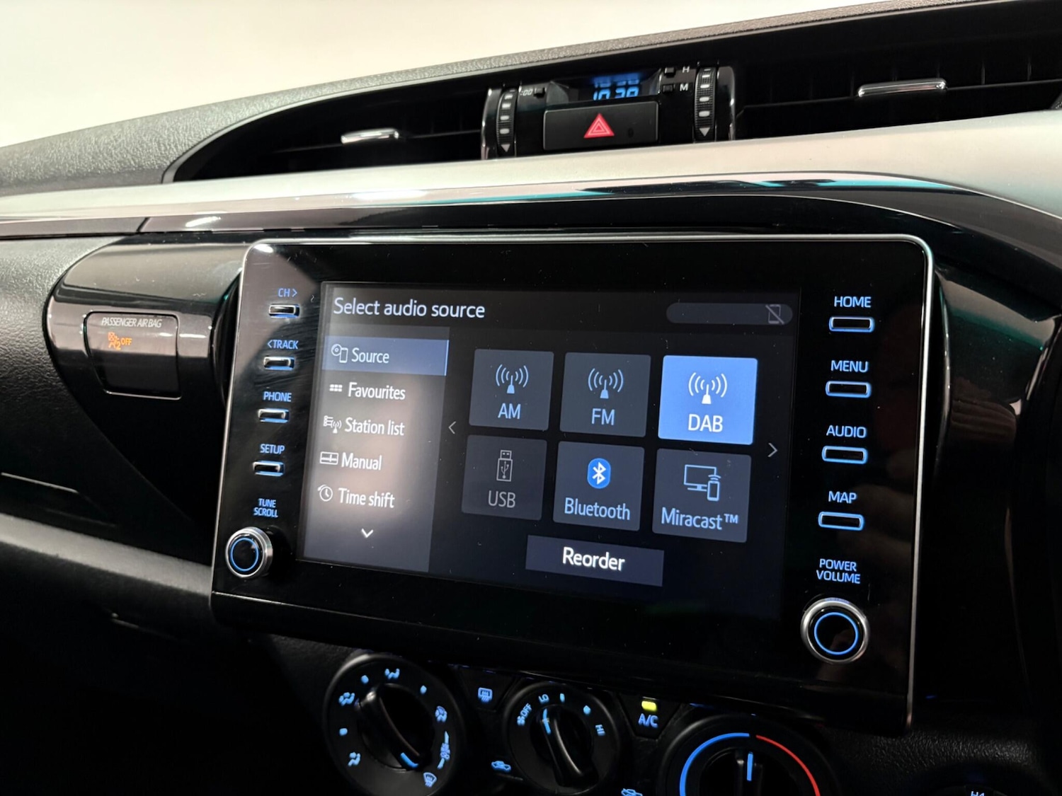 Used Toyota Hilux 2021 for sale - 77021005: Photo 25