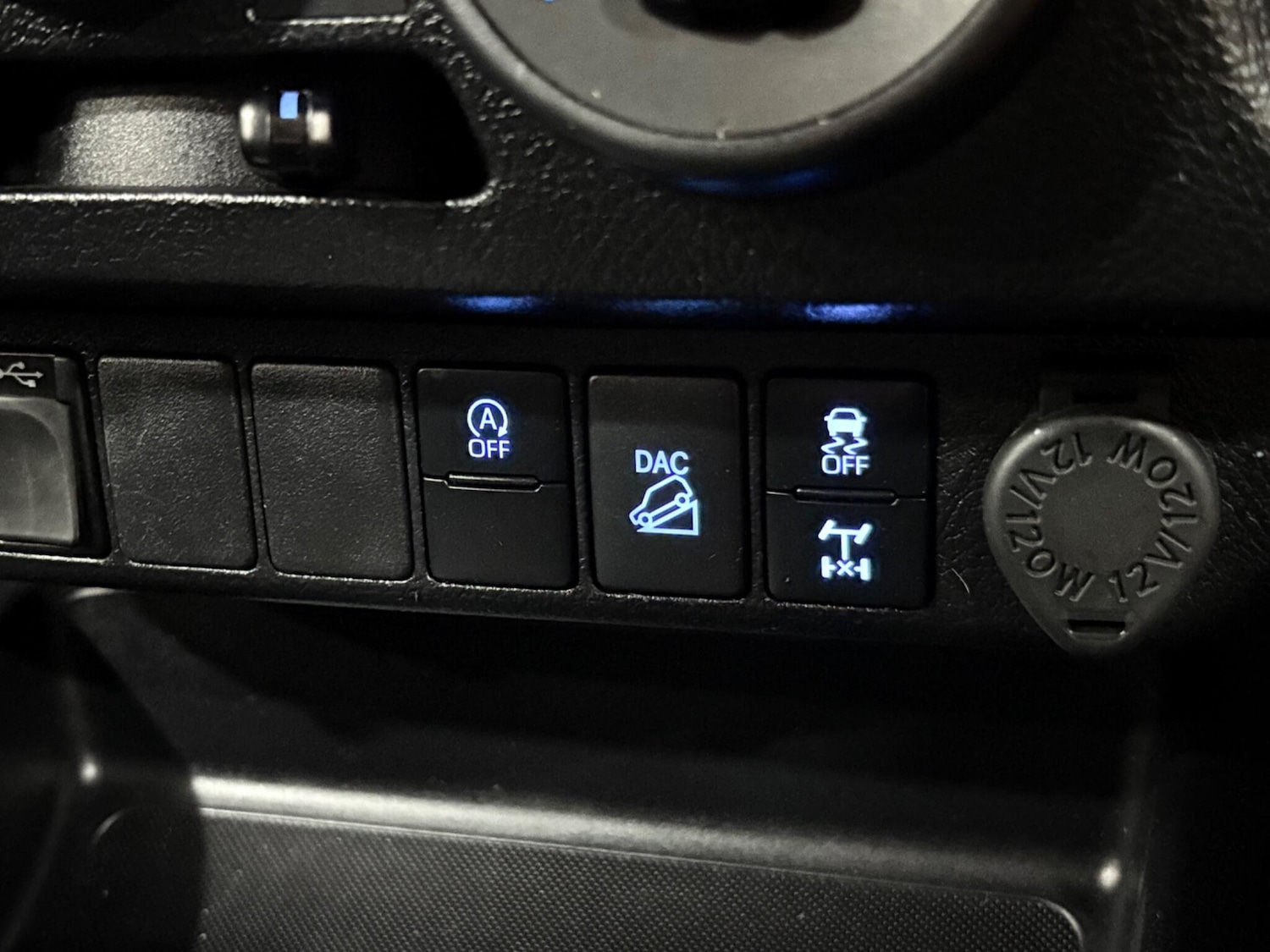 Used Toyota Hilux 2021 for sale - 77021005: Photo 28