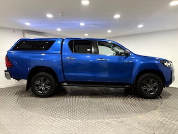 Used Toyota Hilux 2021 for sale - 77021005: Photo