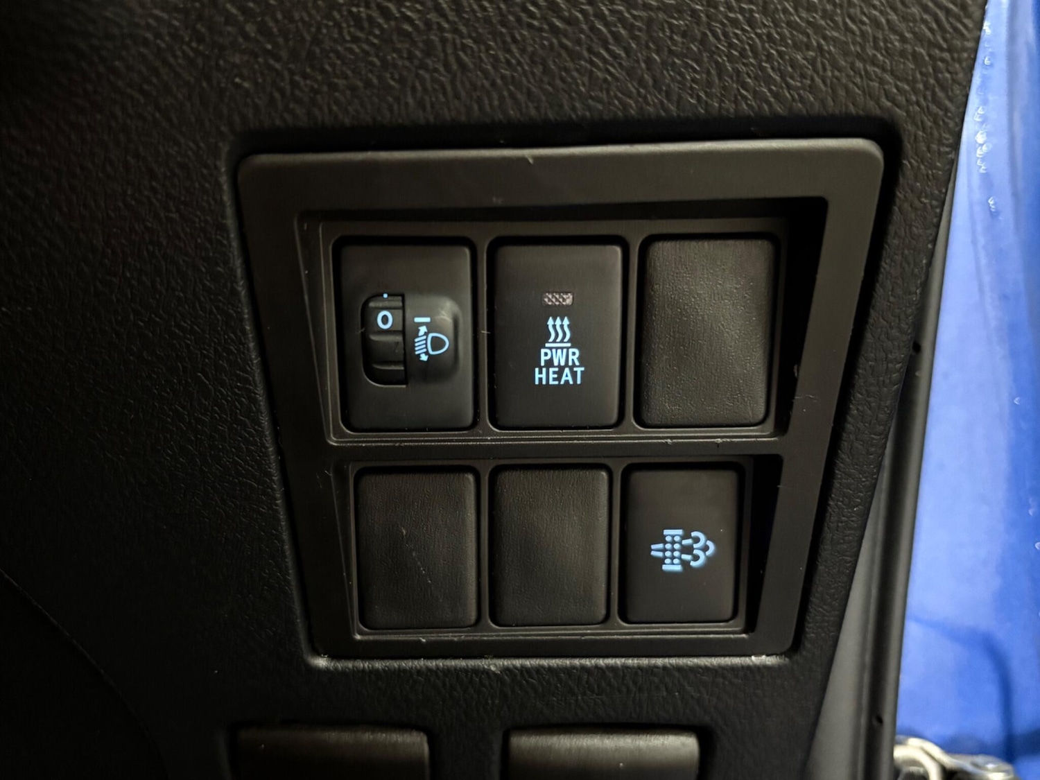 Used Toyota Hilux 2021 for sale - 77021005: Photo 31