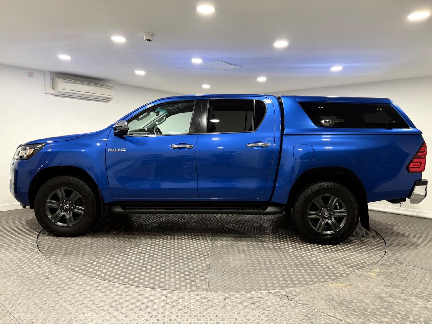 Used Toyota Hilux 2021 for sale - 77021005: Photo 6