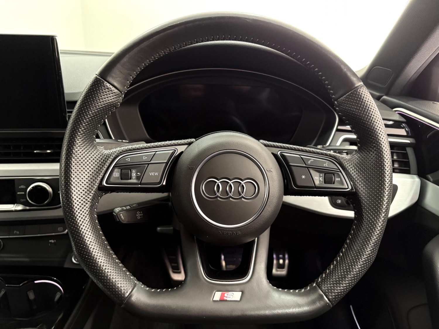 Used Audi A4 2021 for sale - 77021145: Photo 14