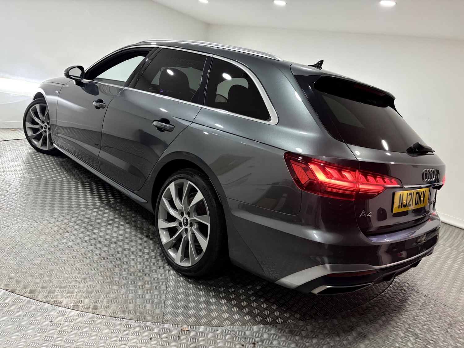 Used Audi A4 2021 for sale - 77021145: Photo 56