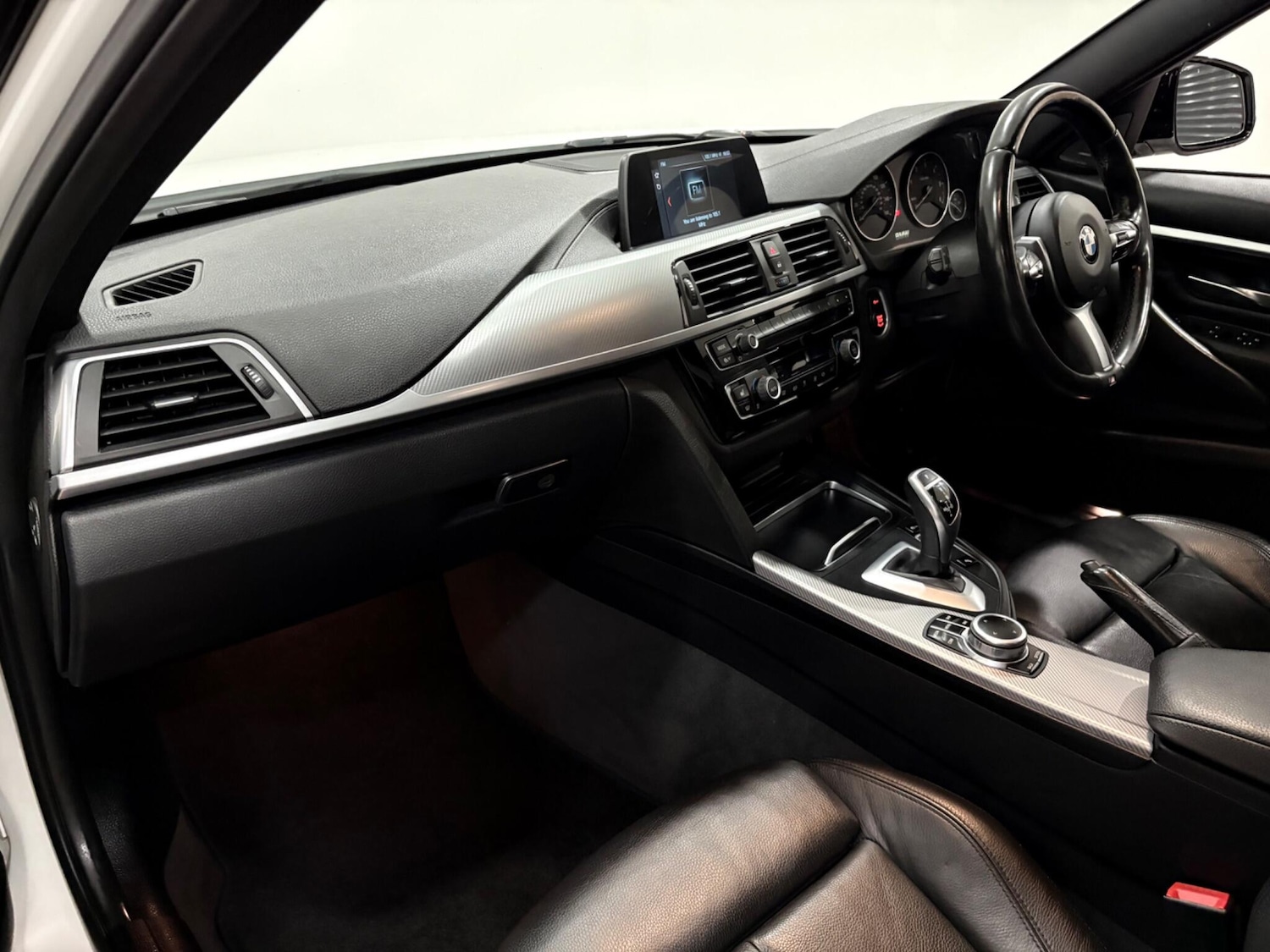 Used BMW 3 Series 2019 for sale - 77021093: Photo 11