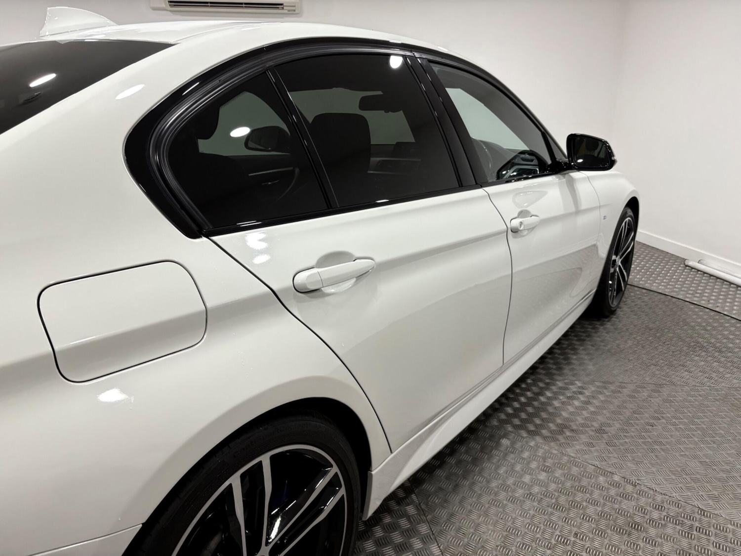 Used BMW 3 Series 2019 for sale - 77021093: Photo 50