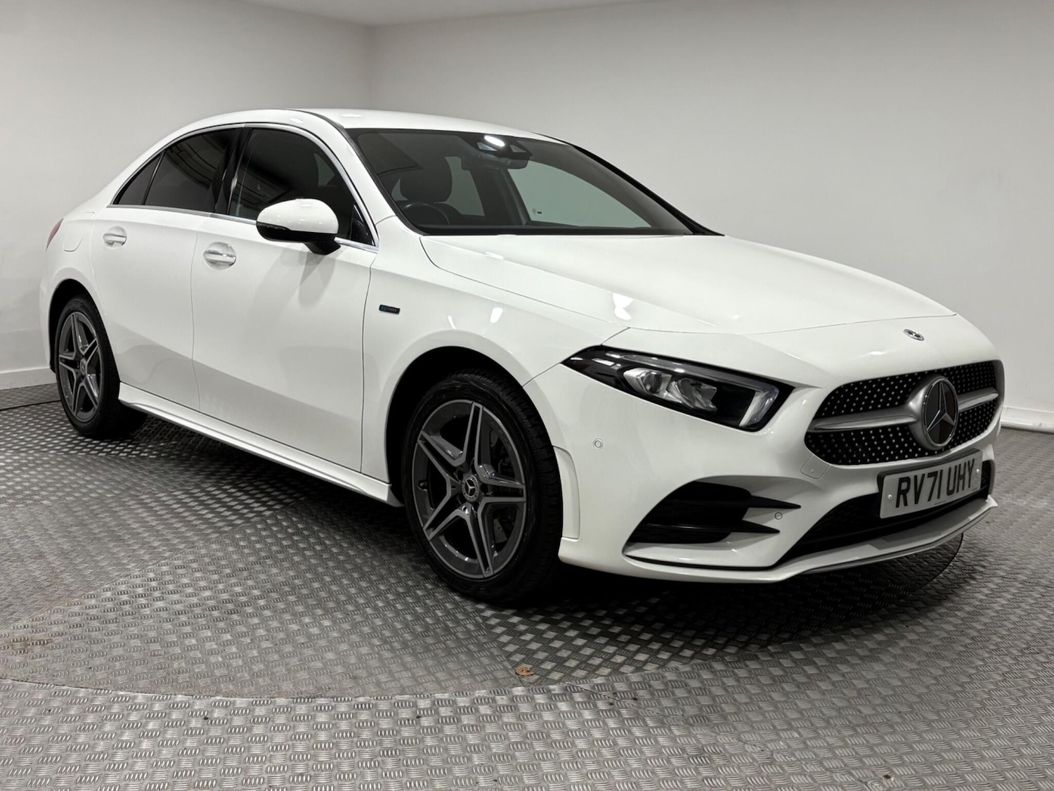 Used Mercedes-Benz A-Class 2021 for sale - 76336141: Photo 1