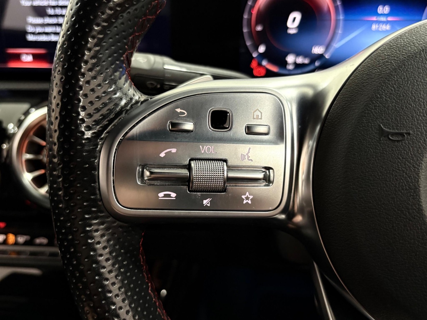 Used Mercedes-Benz A-Class 2021 for sale - 76336141: Photo 16