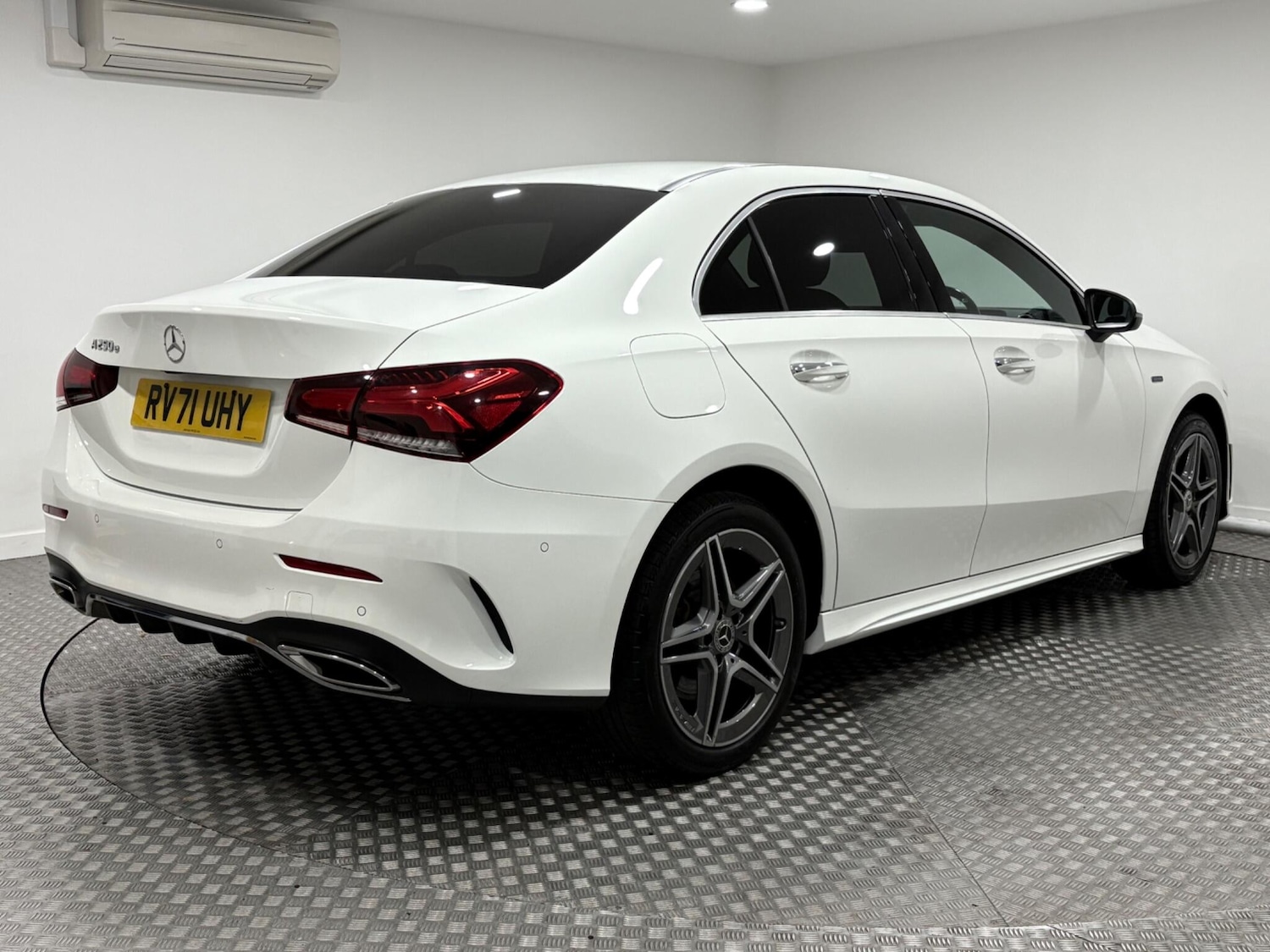 Used Mercedes-Benz A-Class 2021 for sale - 76336141: Photo 3