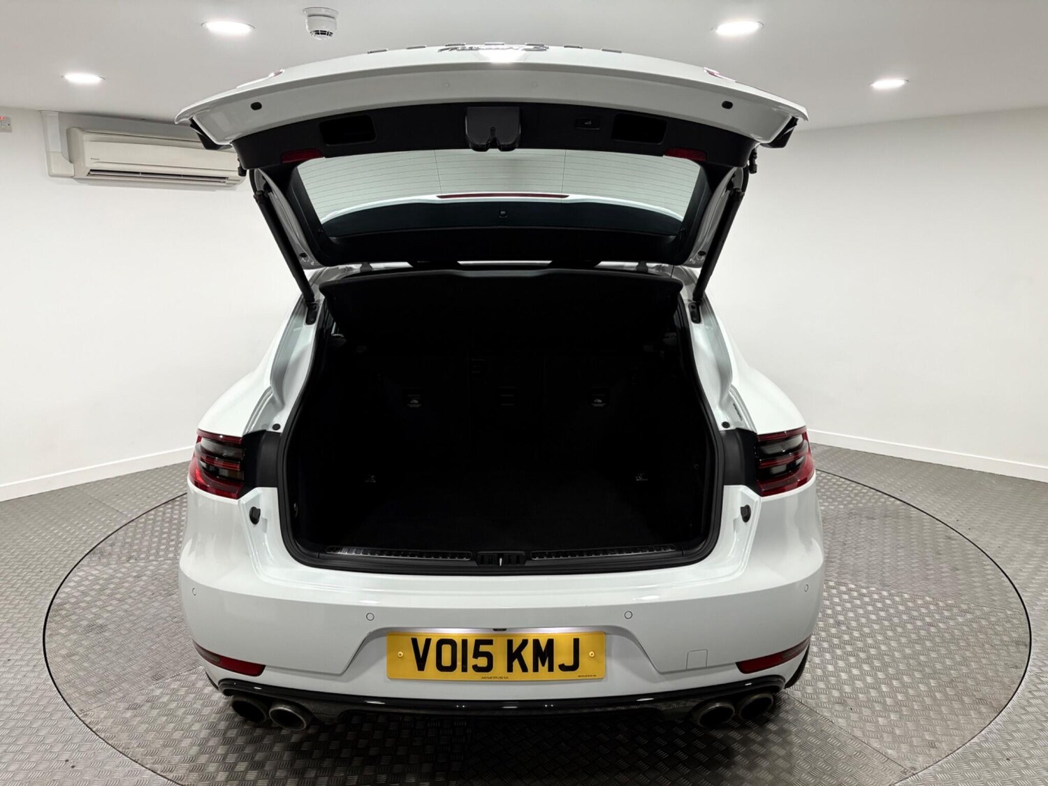 Vehicle 46