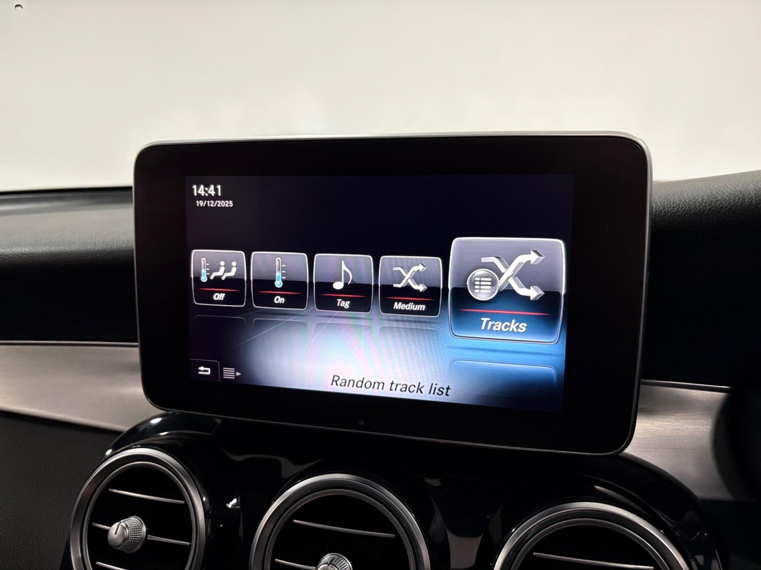 Used Mercedes-Benz GLC 2017 for sale - 77021108: Photo 27